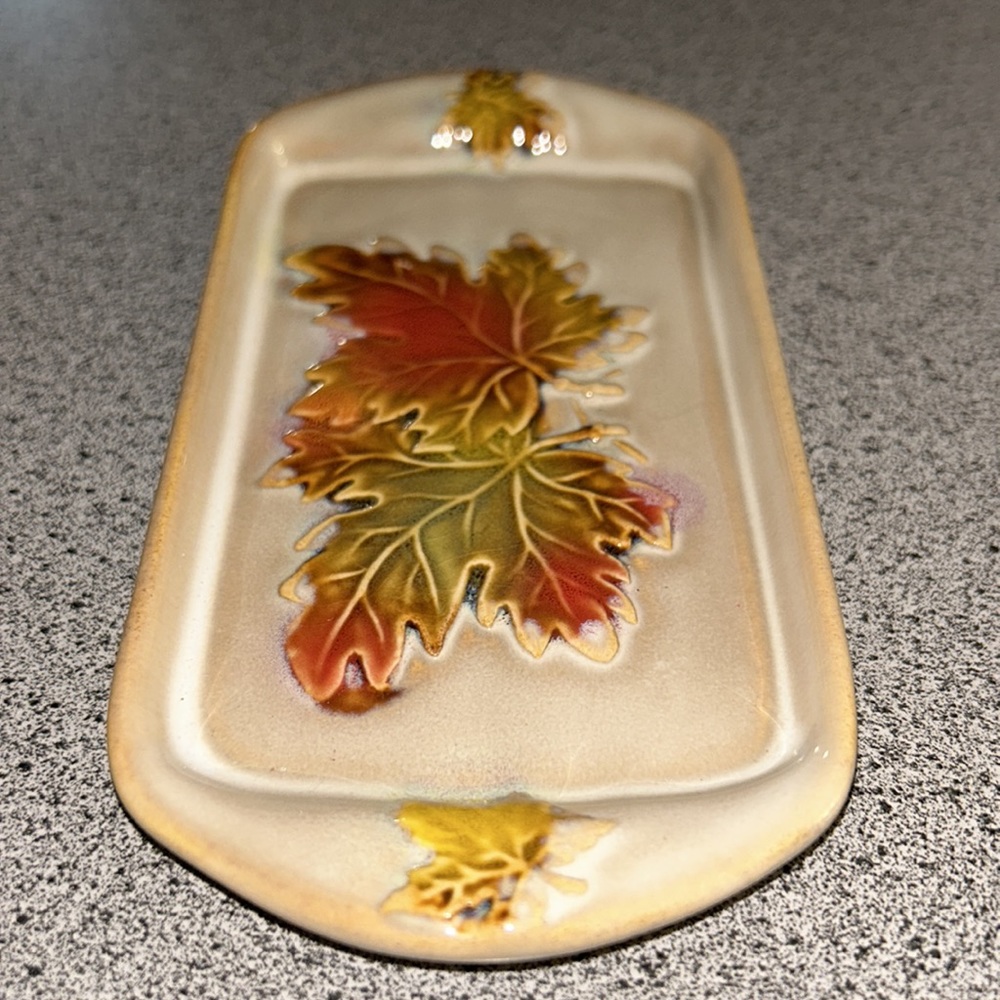 NWT Leaf Glazed Stoneware Trinket Tray by Willow Manor - Picture 3 of 11